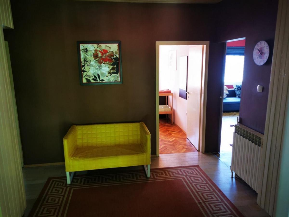 Apartmant Sandra - Big Terace And Free Parking Apartment Karlovac Bagian luar foto